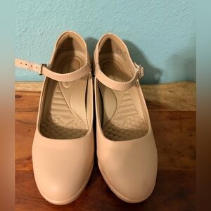 Beige Women's Mary Jane Shoes